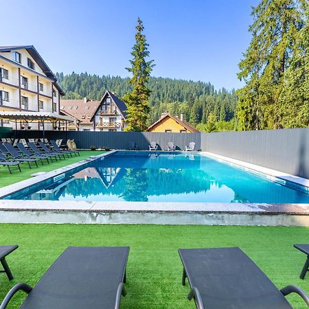 Madison Hotel Bukovel Exterior foto